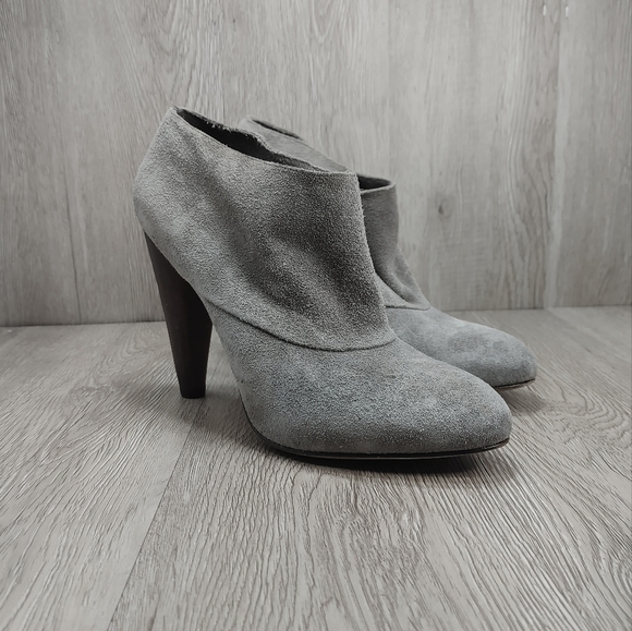 Cole Haan Josephine Suede Ankle Bootie Ironstone Taupe Gray Wooden Heel 9.5 - Picture 6 of 11